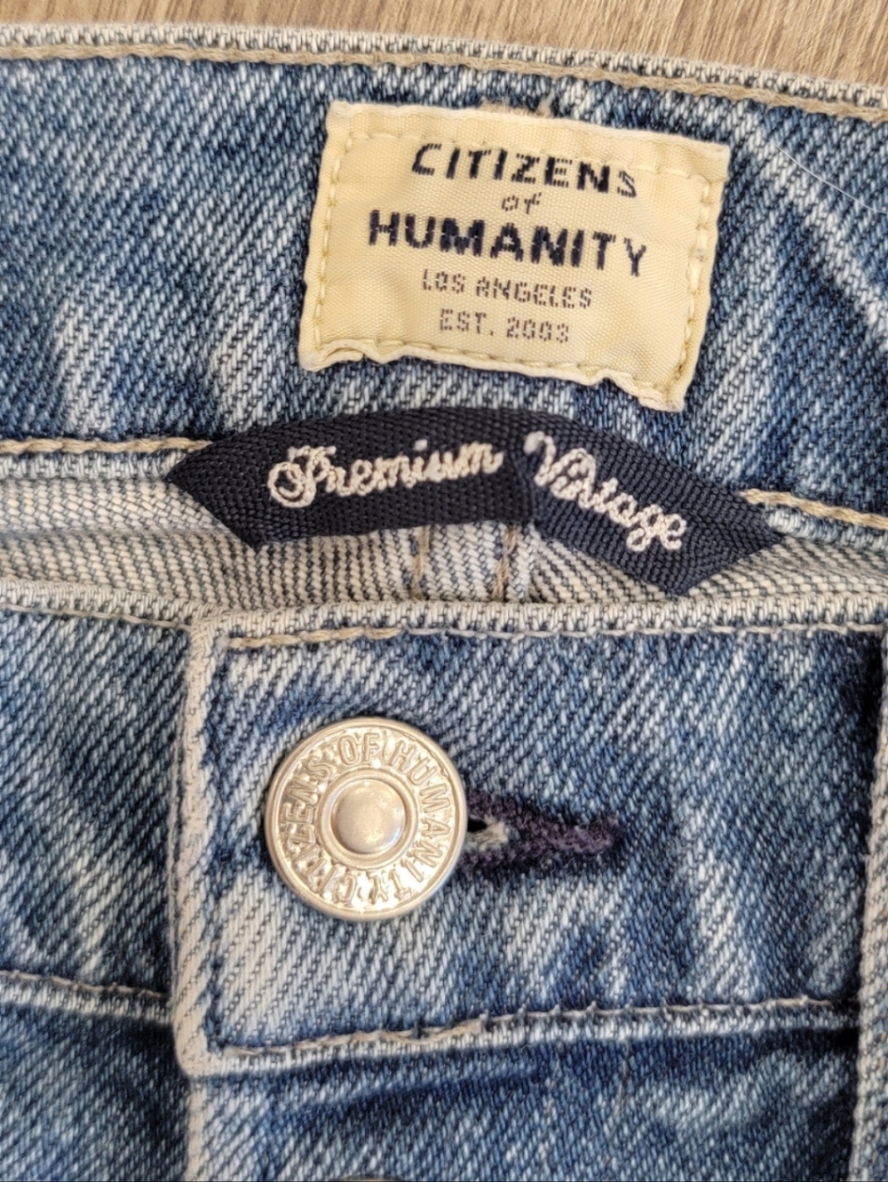 Citizens of Humanity Skyla Straight Leg Cigarette Button-Fly Mid-rise Jeans - Picture 7 of 11